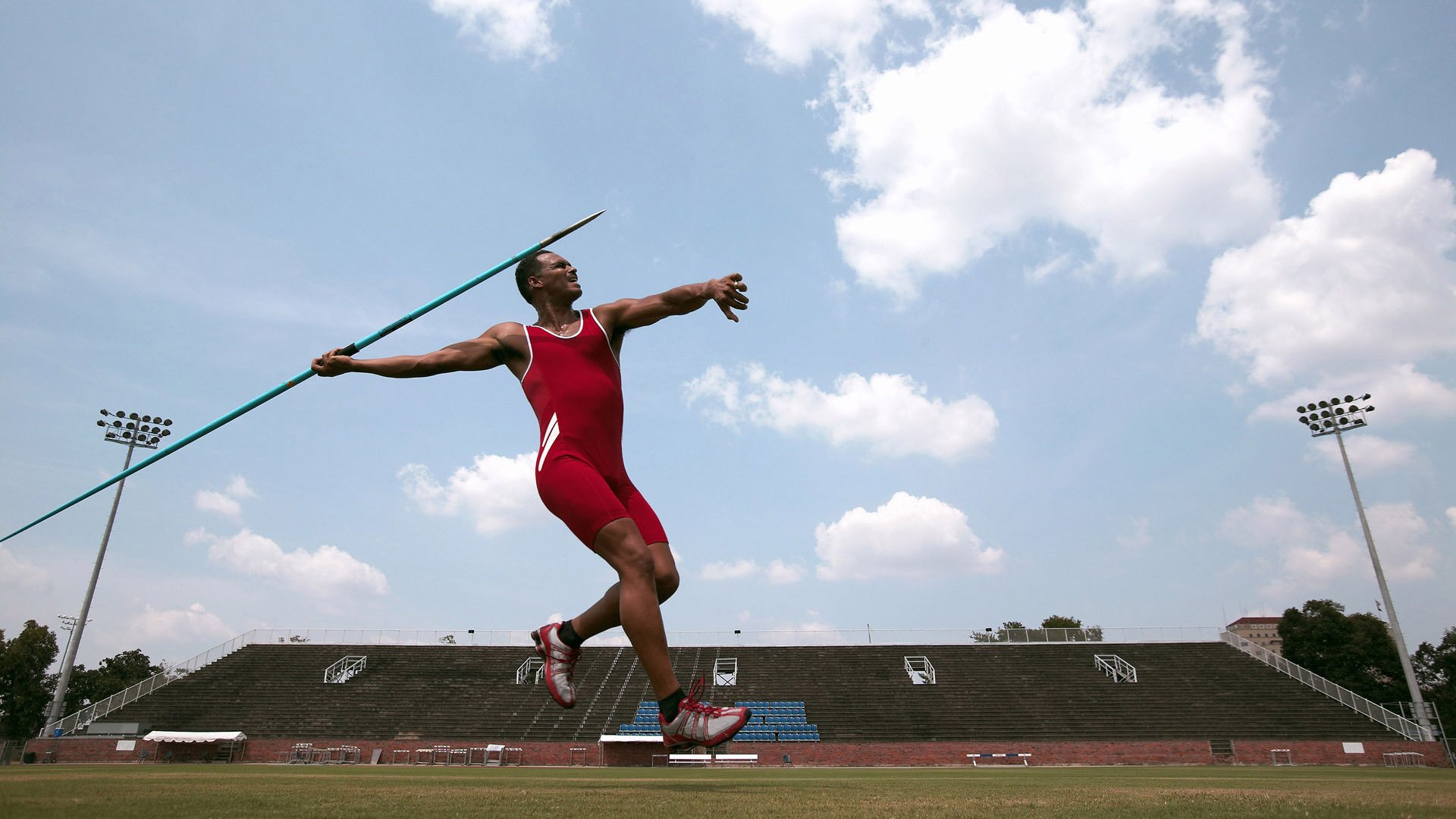 “美洲狮队展现顶级球员风采，未来前景无限”